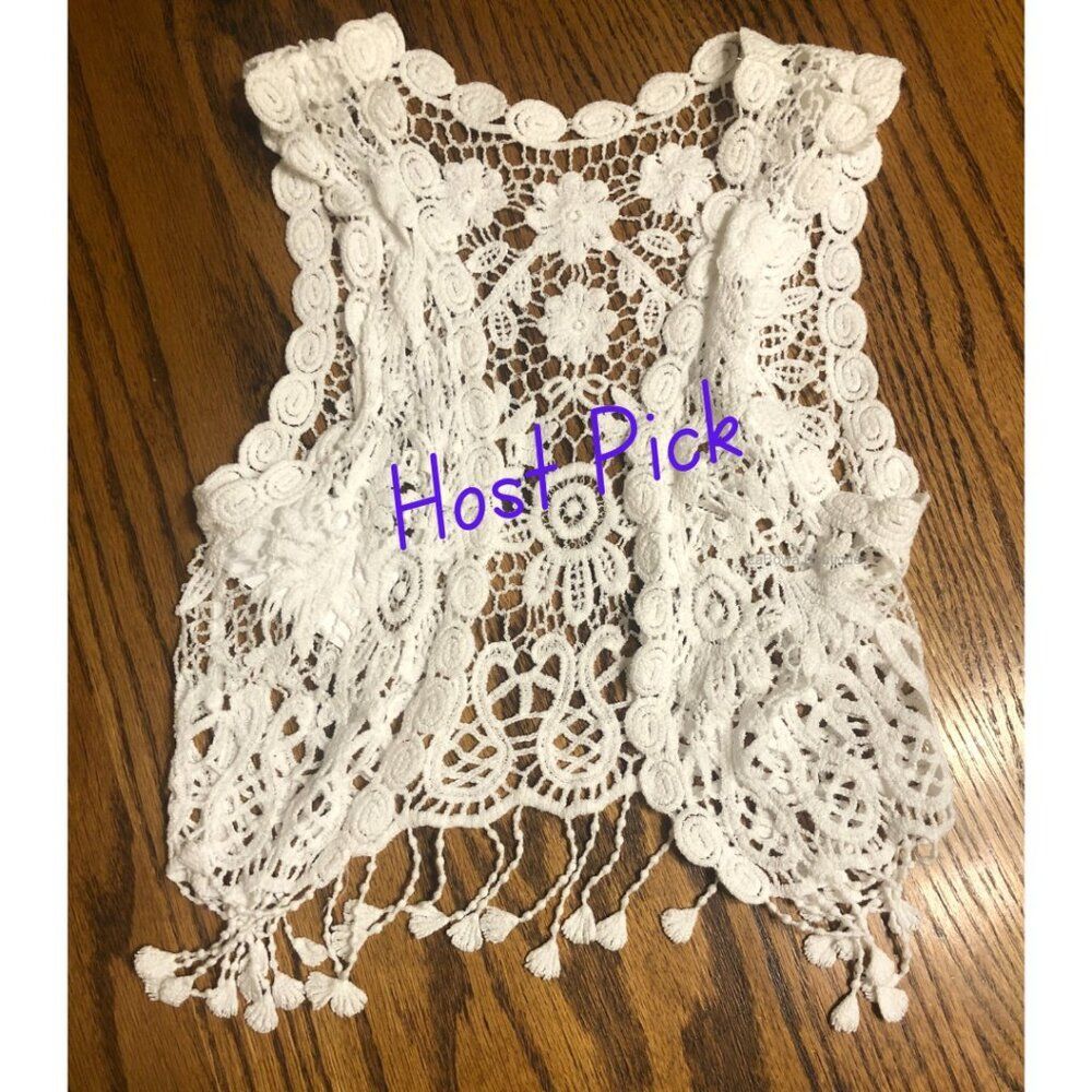 💗HOST PICK💗  Crochet Vest -White Tassel Fringe   VESTW  NWT Boutique